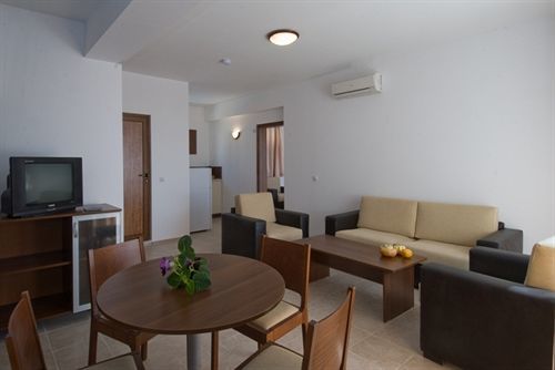Aparthotel Lighthouse Светий Влас Екстер'єр фото